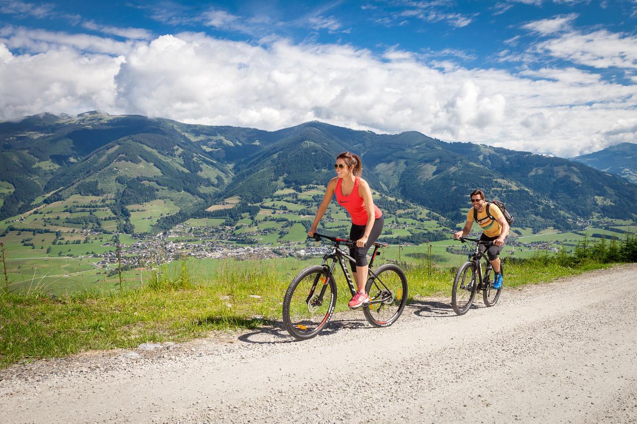 Hotel Gasthof Mitteregger - Beste Lage In Kaprun Esterno foto